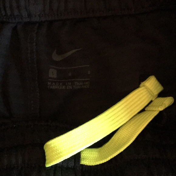 Nike shorts, navy blue, youth size large - Picture 5 of 6